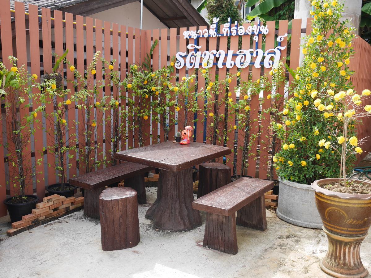 Latisha House Hotel Chiang Rai Exterior photo